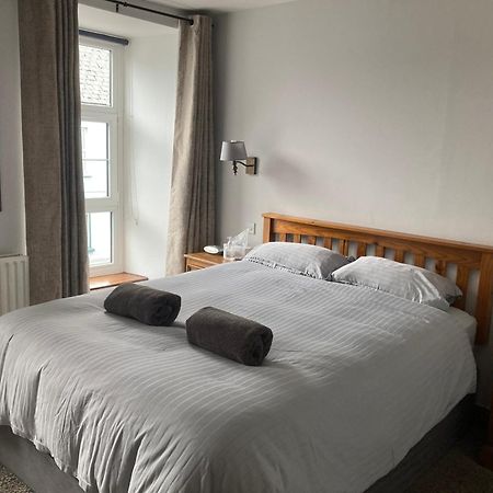 Ashes Seafood Restaurant Accommodation Дингъл Екстериор снимка